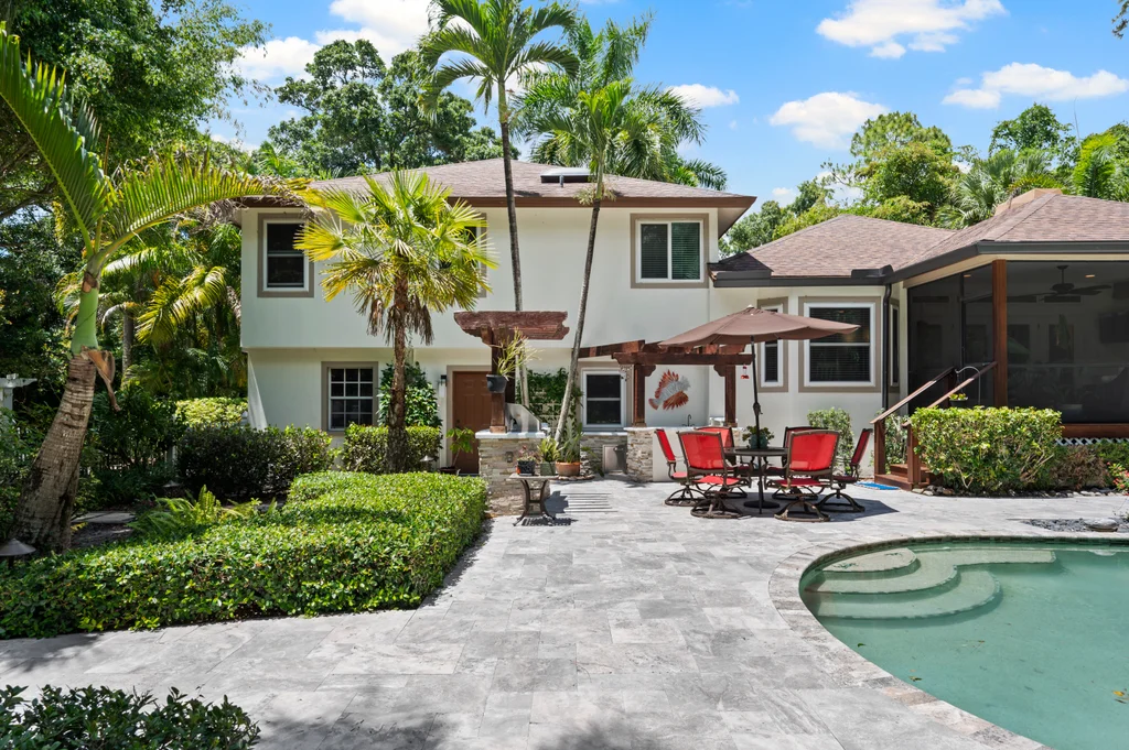 Outdoor living space beside a Southwest Florida home