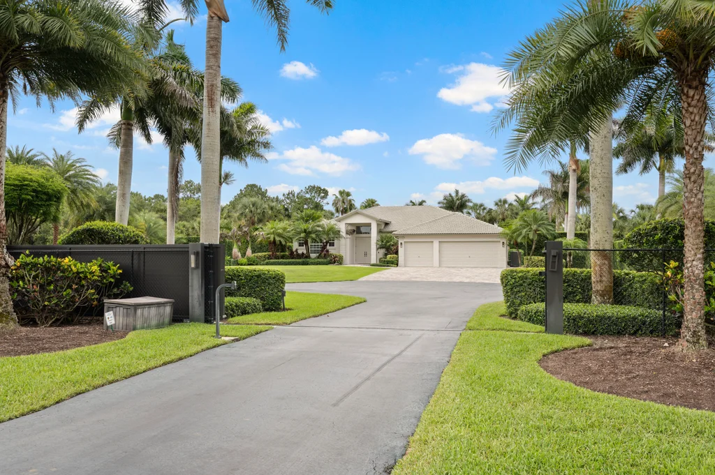 440 20th Avenue Northeast, Naples — Video Package sample